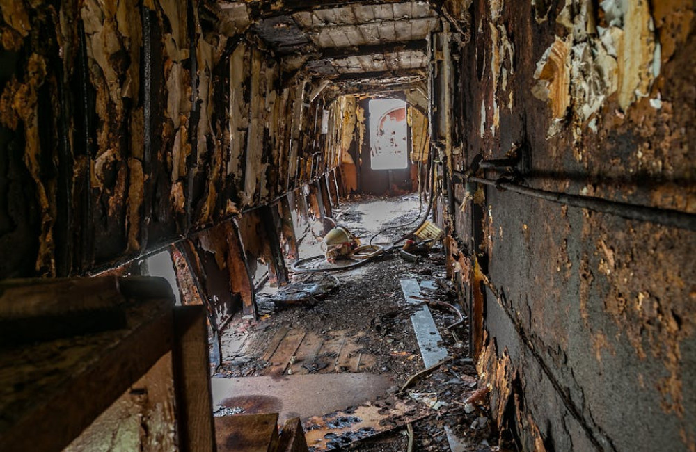 Hoe voorkom je schimmel op de muur in de slaapkamer?