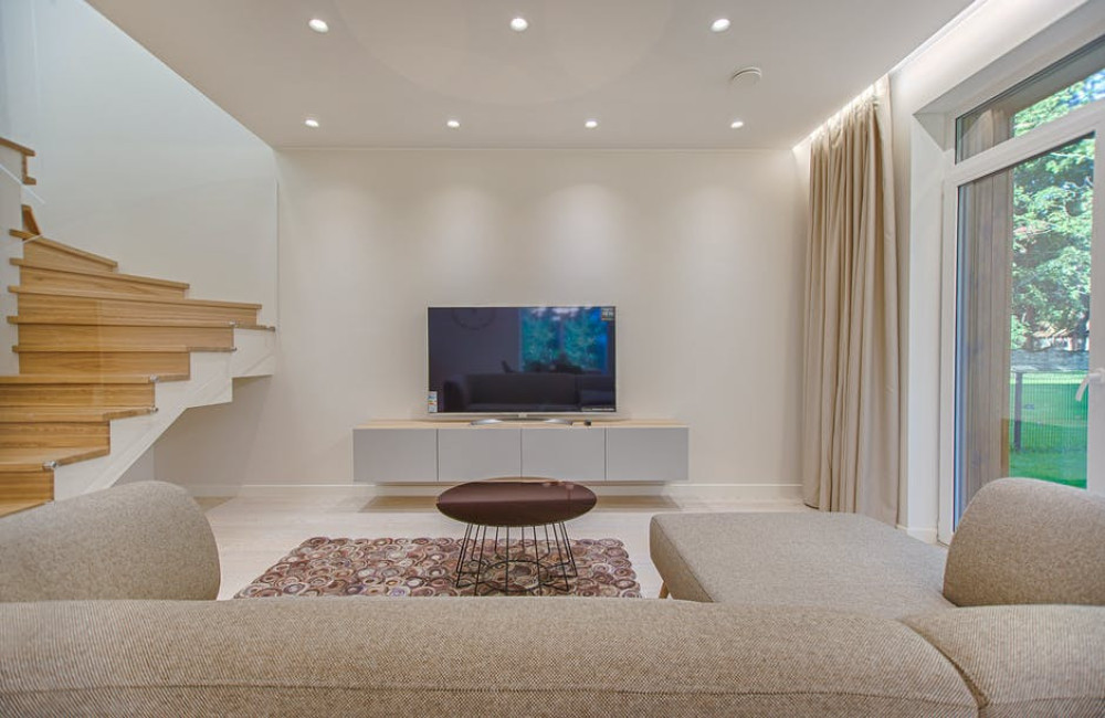 Wat is een ensuite? Uitleg over de betekenis en toepassingen in huis