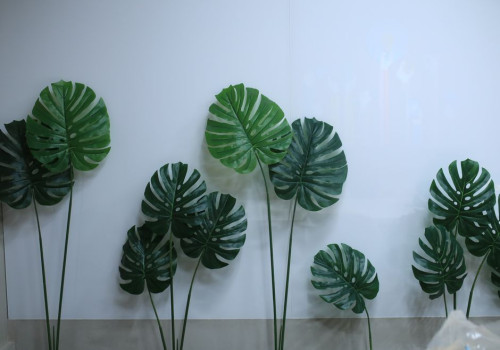 Interieurstyling met realistische kunstplanten voor plekken met weinig licht