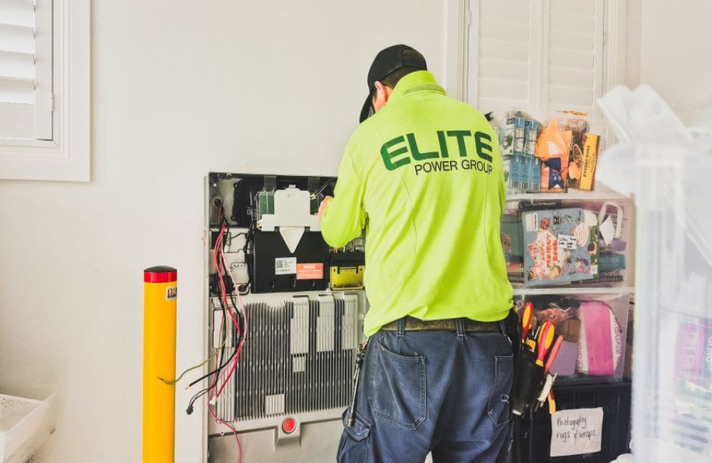 Een thuisbatterij inpassen in je woning: Waar let je op?