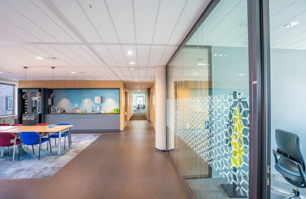 Maatwerk windscherm of glazen wand: waar let je op?